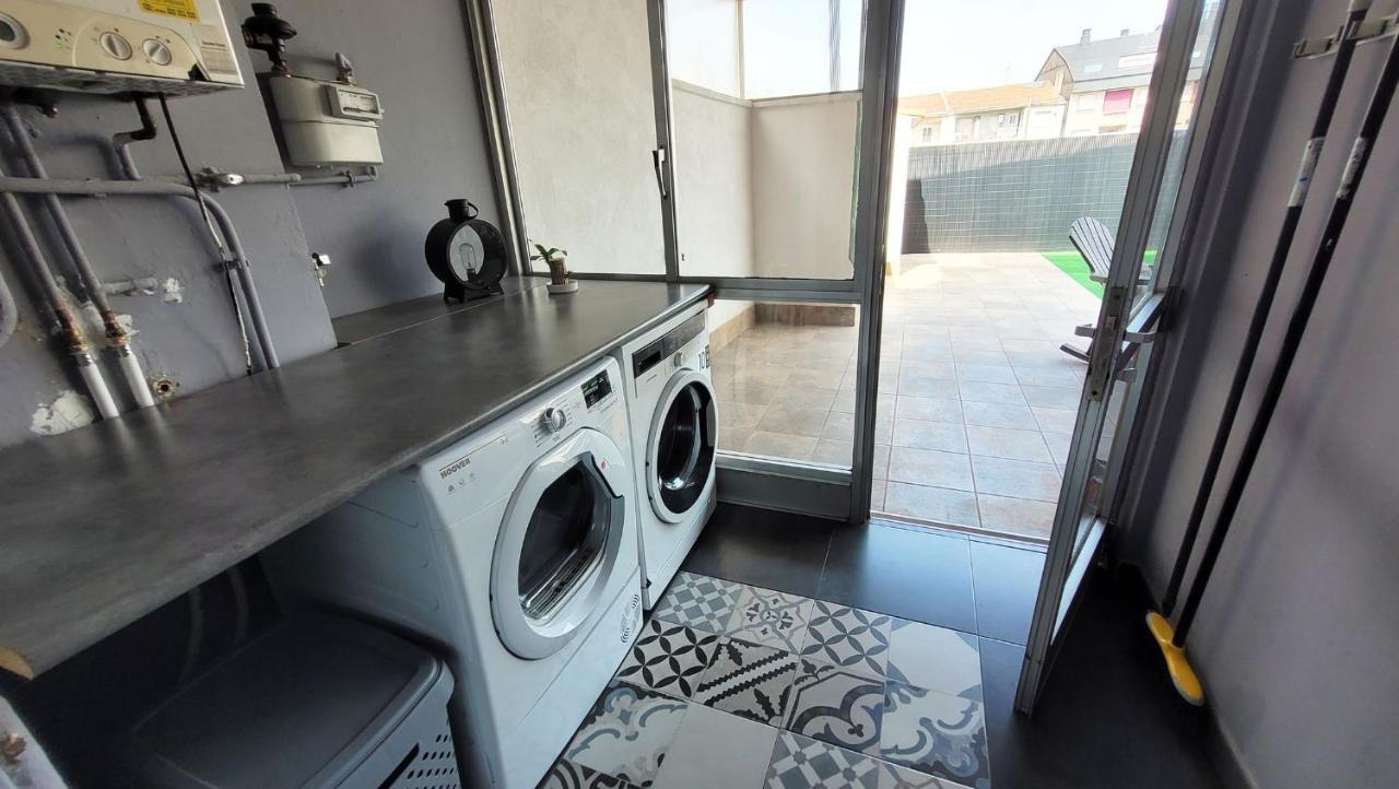El Hogar De Todos Apartment Оуренсе Екстериор снимка
