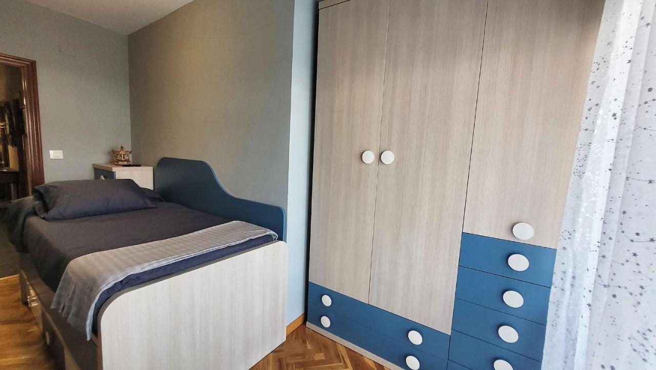 El Hogar De Todos Apartment Оуренсе Екстериор снимка