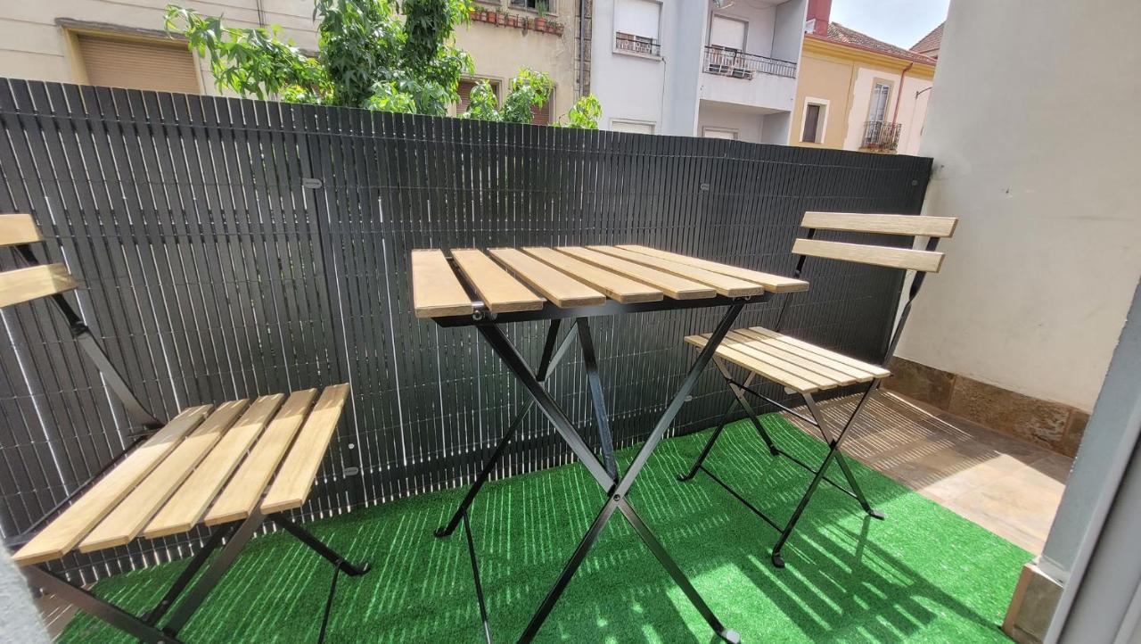El Hogar De Todos Apartment Оуренсе Екстериор снимка